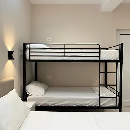 Aloju Guest house *